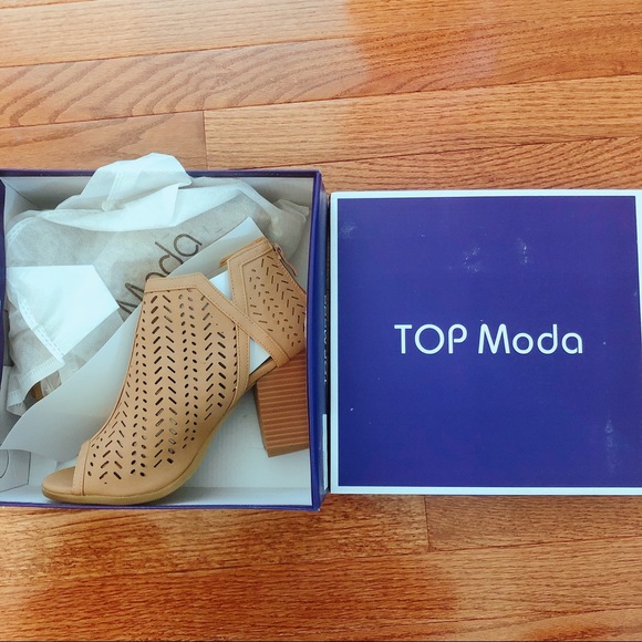 Top Moda Glenda Lasercut Peep Toe Bootie - Picture 5 of 7